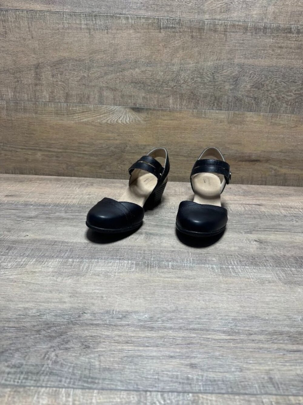Clarks Emily 2 Ketra Black Leather Block Heel Ankle Strap Shoes Women's Size 8